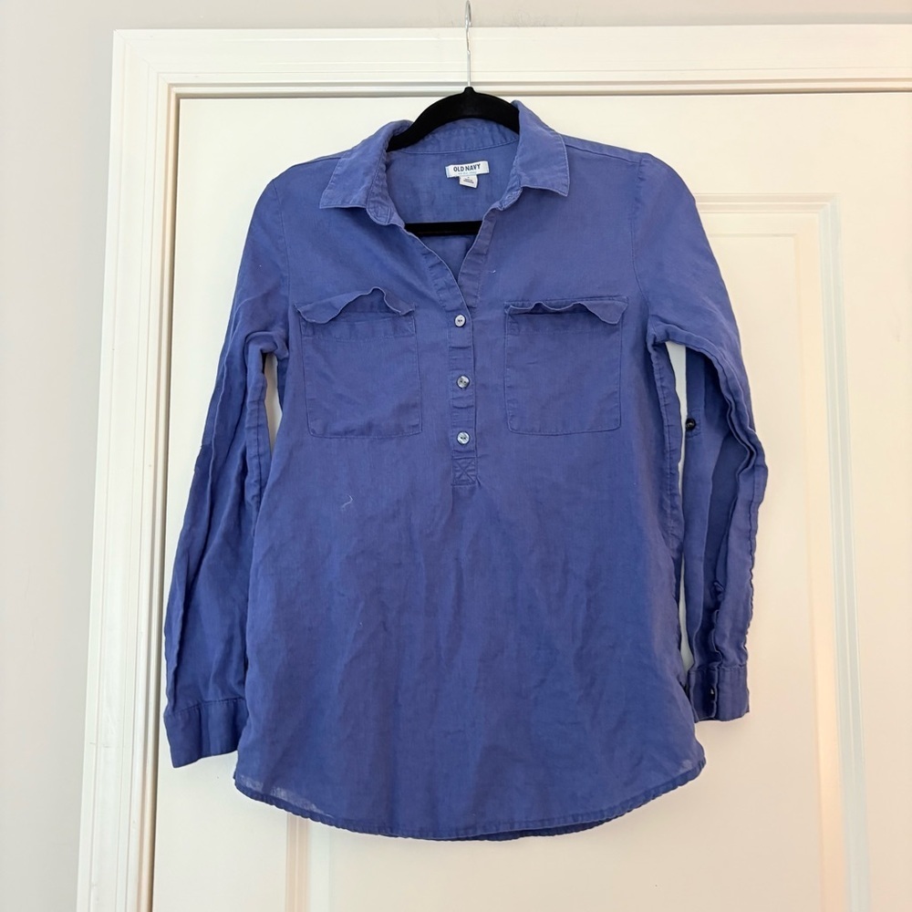 Old Navy Women’s Blue Button-Up Shirt